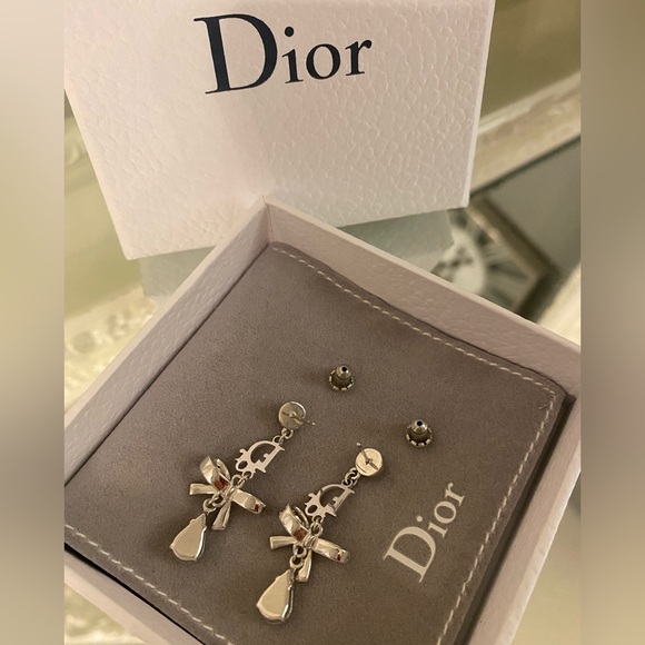 New Authentic Dior Logo Crystal Bow Rhinestone Earrings Silver - Picture 4 of 6